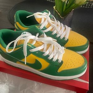 Nike Dunk Low SP Yellow/Green (Brazil) Size 8 (New in Box) out of stock